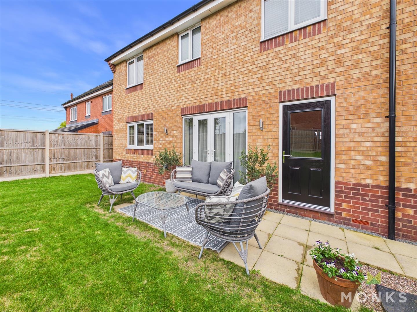 94 Holland Drive, Shrewsbury, SY2 5WA For Sale
